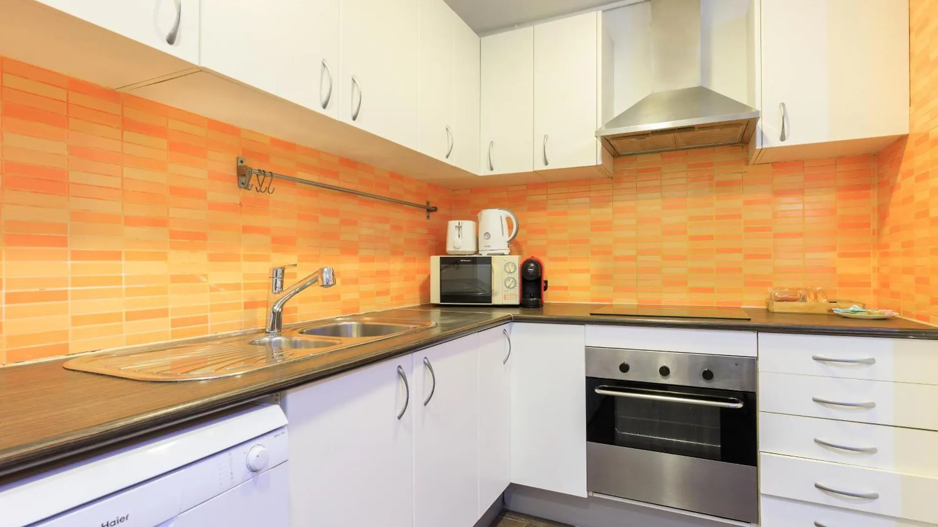 Housalia Corsega - Apartment 3 Bedrooms Next To Sagrada Familia Barcelona