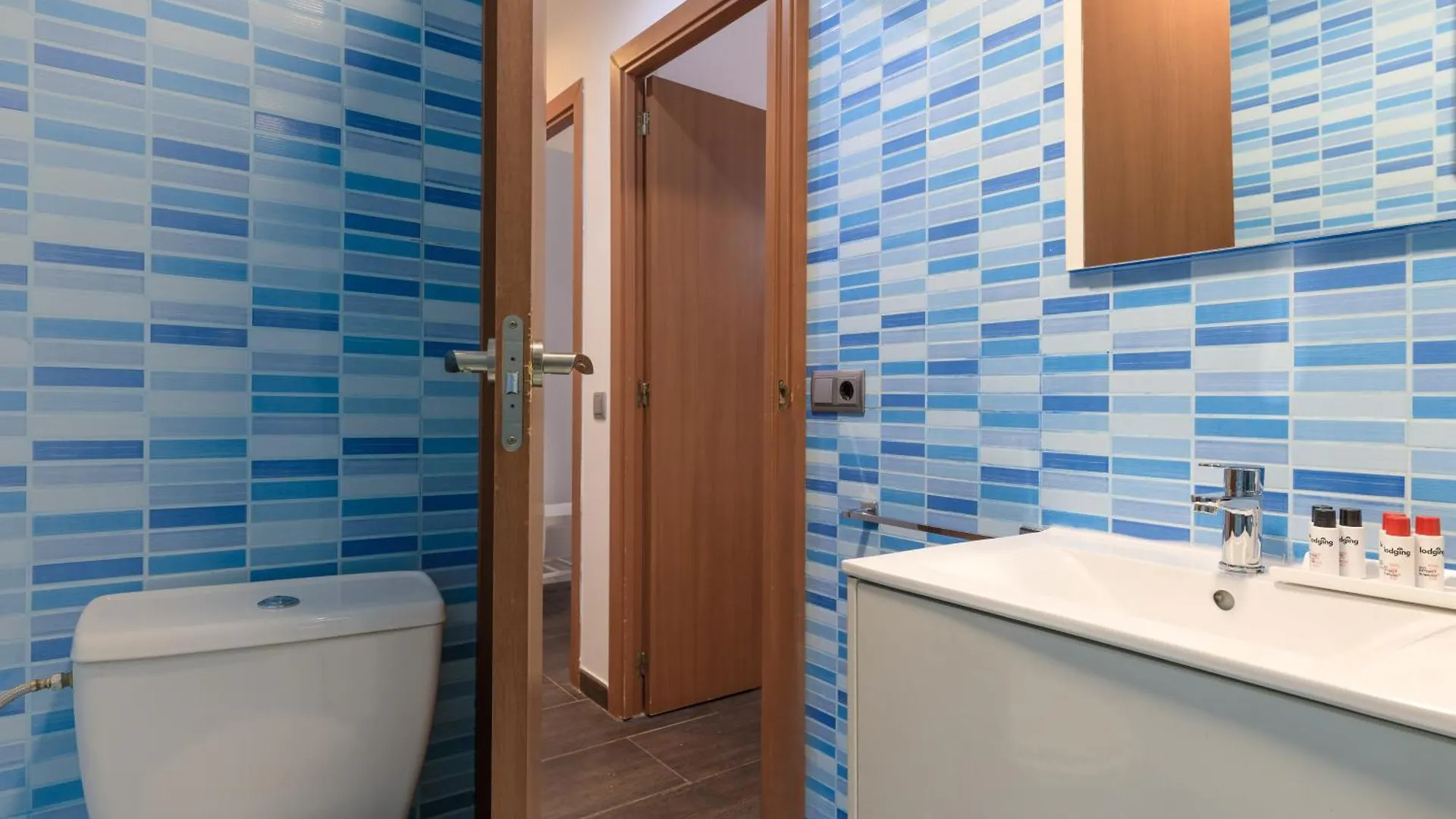 Housalia Corsega - Apartment 3 Bedrooms Next To Sagrada Familia Barcelona Spain
