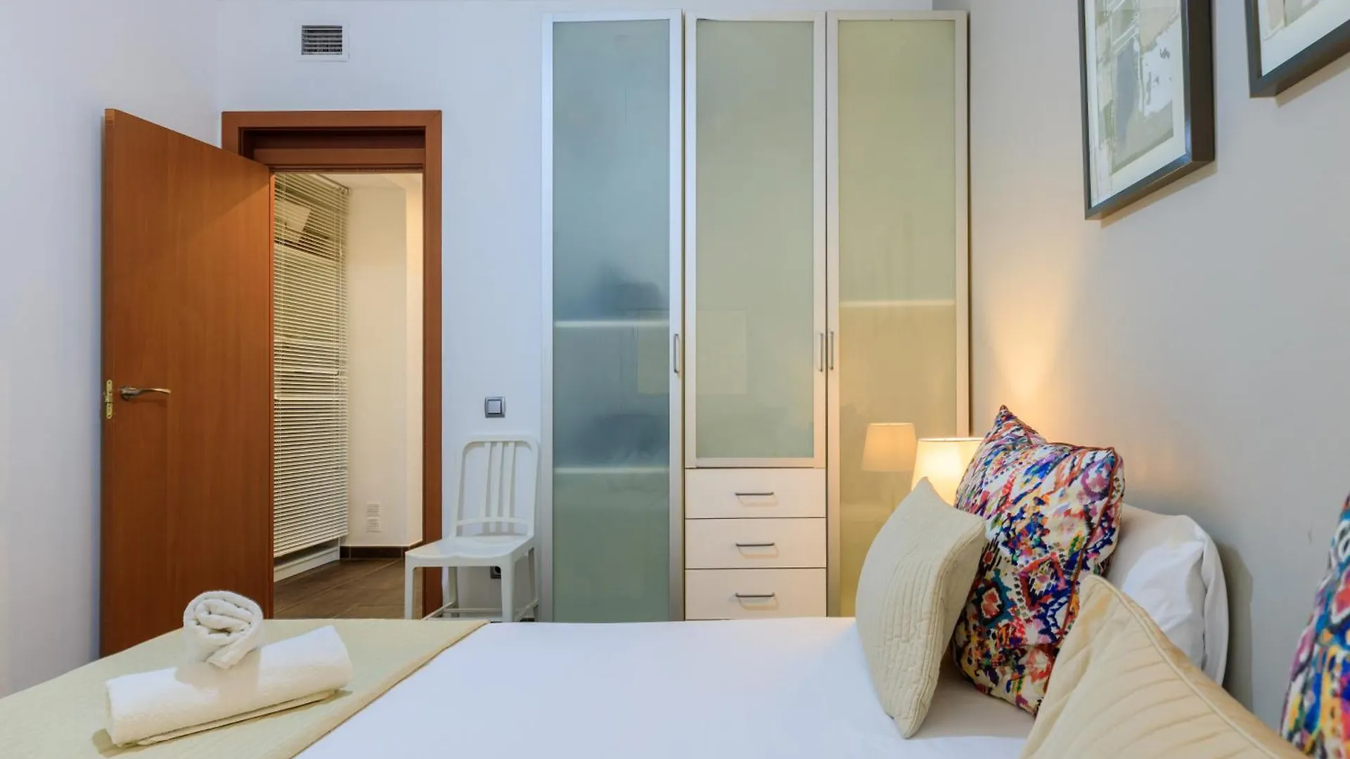 Housalia Corsega - Apartment 3 Bedrooms Next To Sagrada Familia Barcelona